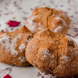 Frische Dinkelbrötchen über Nacht