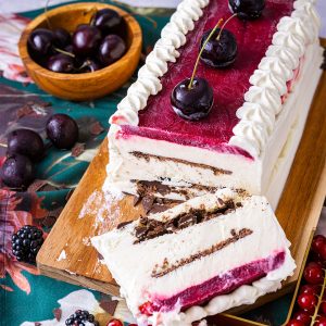 Tonka Kirsch Eistorte