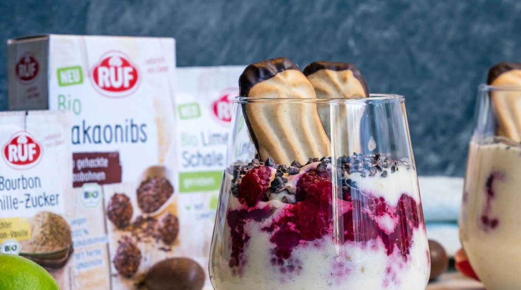 Oster-Dessert mit Himbeeren Rezept