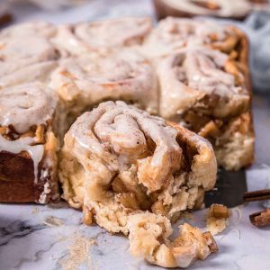 Zimtschnecken mit Apfelfüllung Rezept