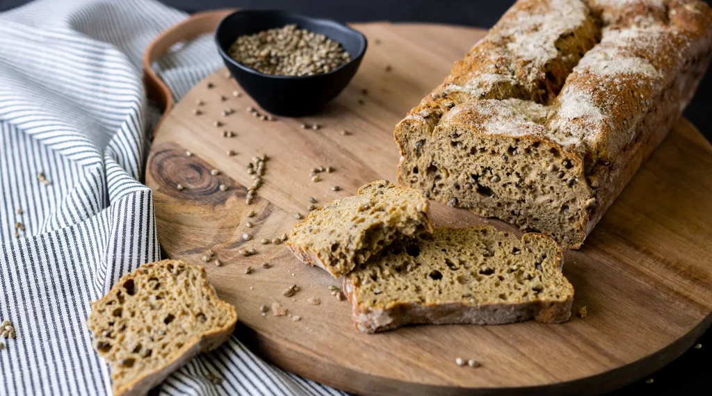 Eiweißbrot mit Hanf