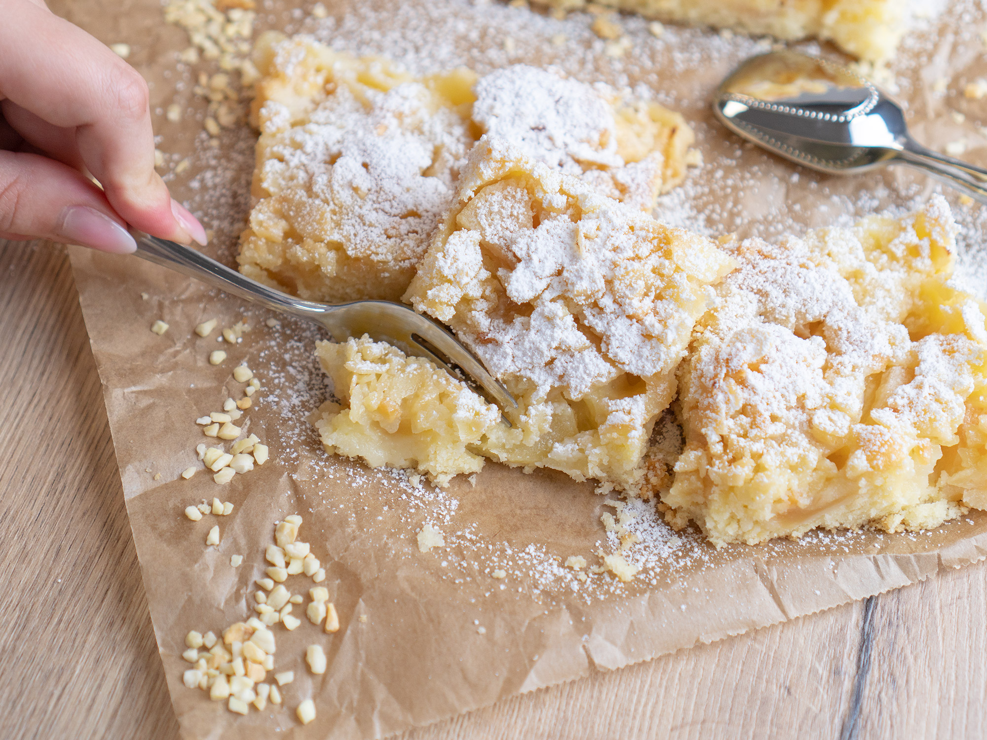 Apfelkuchen Vom Blech Mit Schmand Haube Rezept Essen Und Trinken | My ...